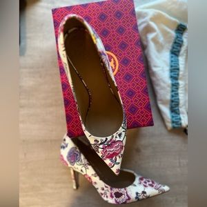 🌷Tory Burch Penelope Floral Pumps Heels 9